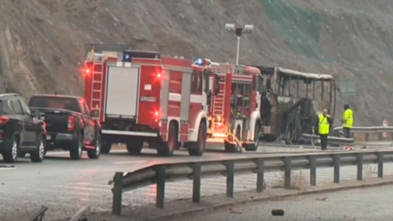 Acidente de ônibus deixa 46 pessoas mortas na Bulgária
