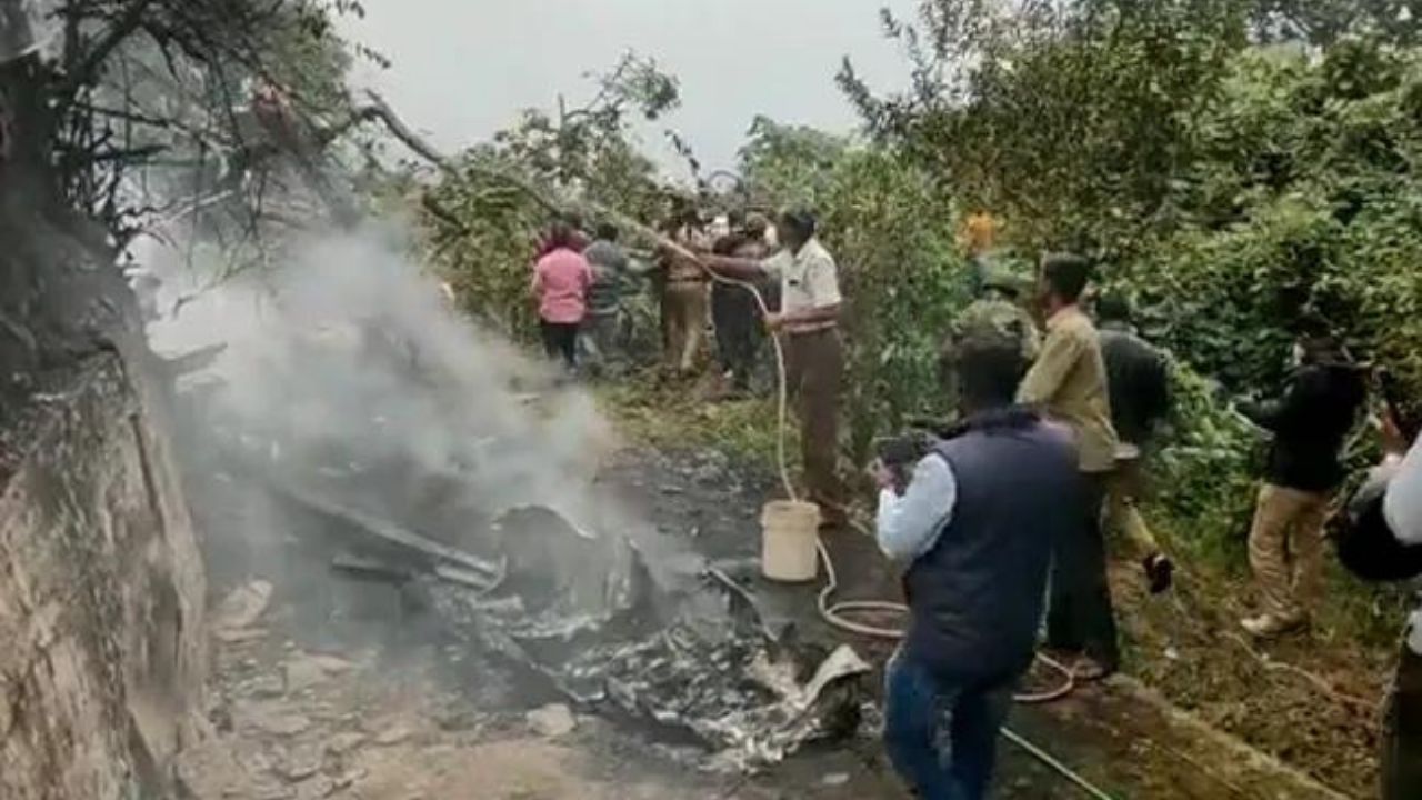 Chefe do Estado-Maior indiano morre em acidente de helicóptero