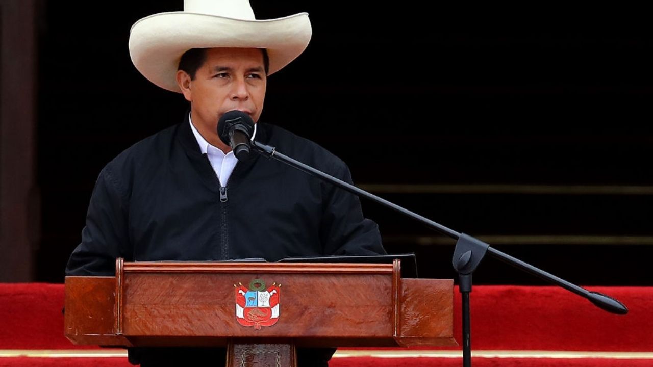 Presidente peruano é investigado por tráfico de influência