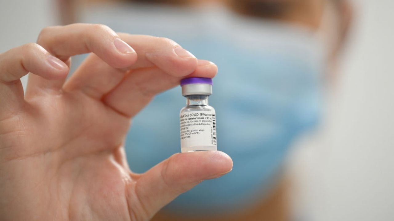 Cidade que vacinou todos os adultos não registra mortes há 7 meses