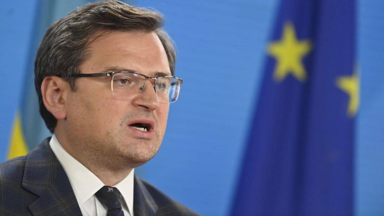 Chanceler ucraniano acusa soldados russos de estuprarem mulheres