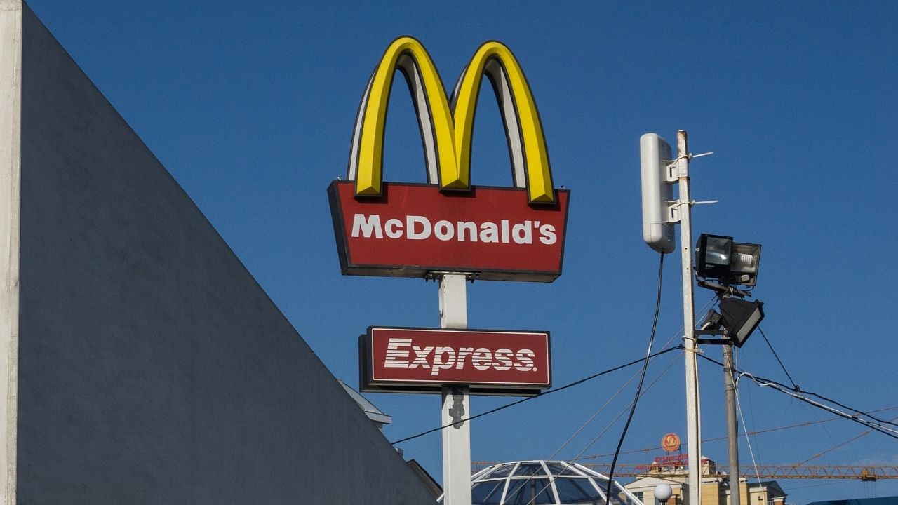 Empregos na Rússia serão mantidos, afirma McDonald’s