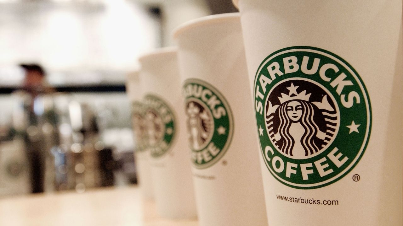 Após 15 anos, rede de cafeterias Starbucks deixará a Rússia