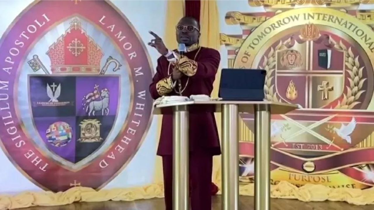 Pastor famoso tem joias roubadas durante culto em Nova York