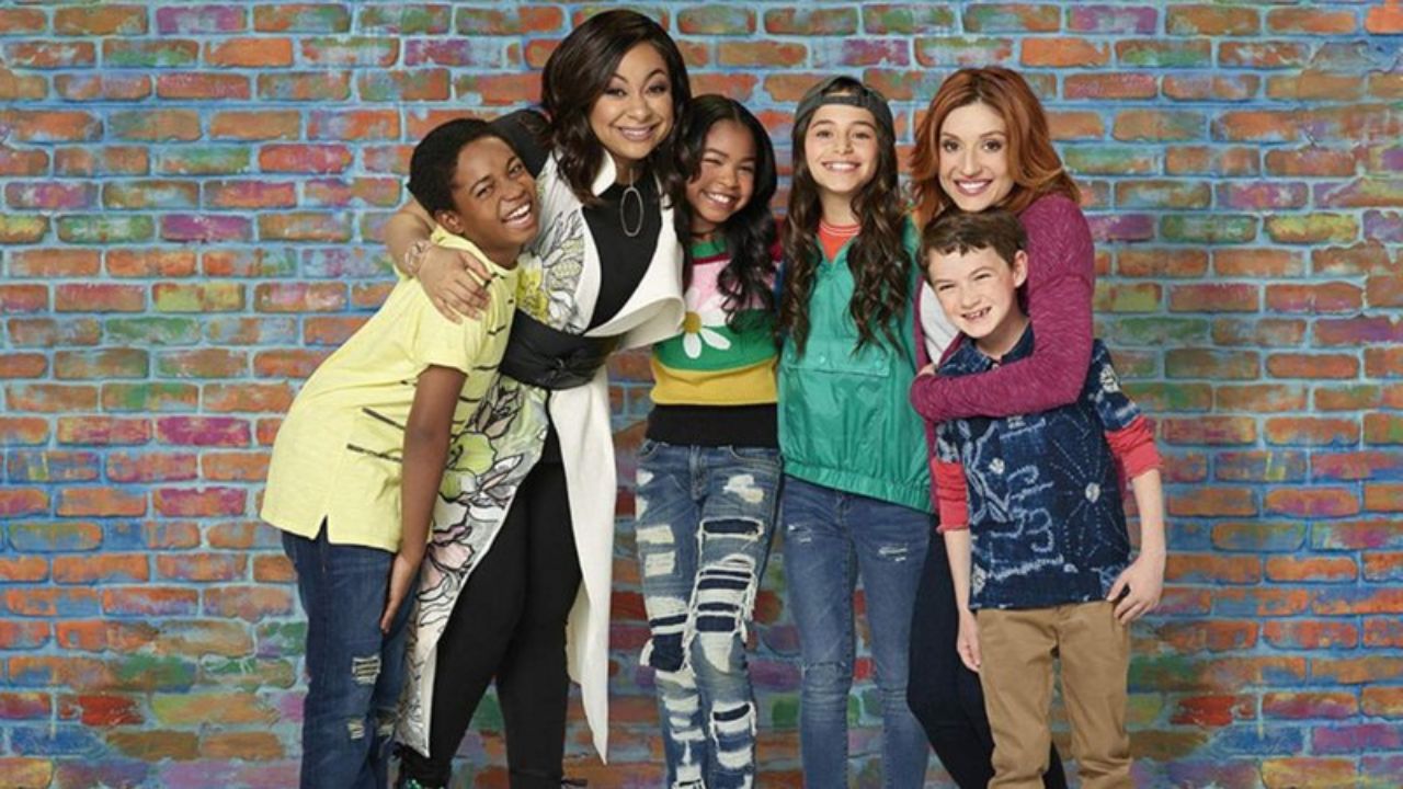 Primeira personagem trans do Disney Channel é apresentada em ‘A Casa da Raven’