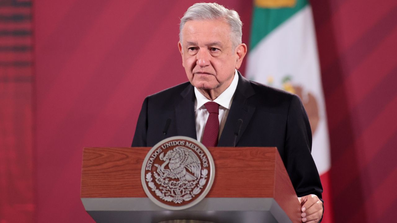 Onze pessoas ficam presas em mina de carvão após desabamento no México