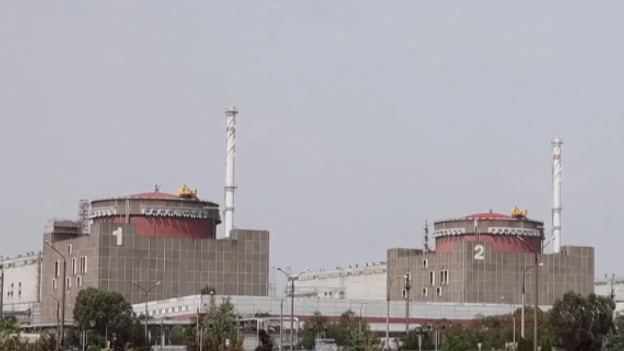 Região de usina nuclear é bombardeada pelas forças russas na Ucrânia