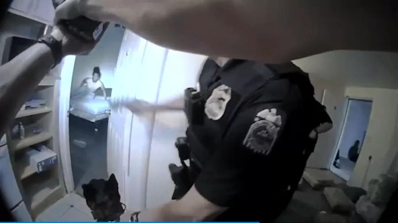 Homem negro é morto após polícia confundir vape com arma nos EUA