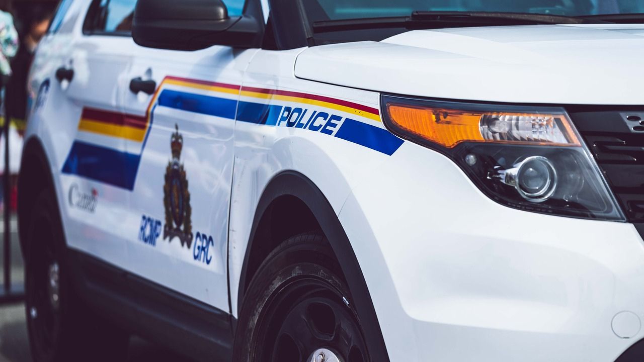 Dez pessoas são mortas a facadas em região remota no Canadá