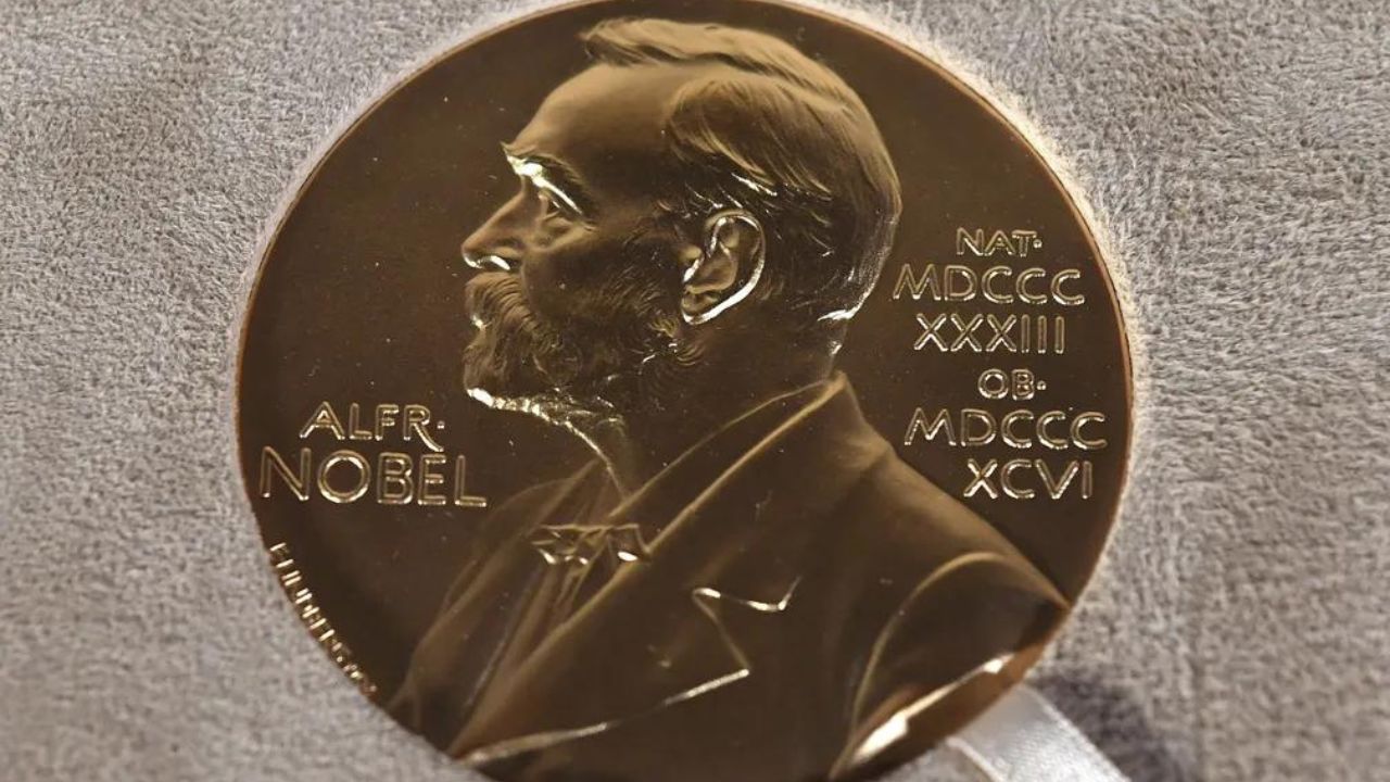 Prêmio Nobel da Física vai para pioneiros da mecânica quântica