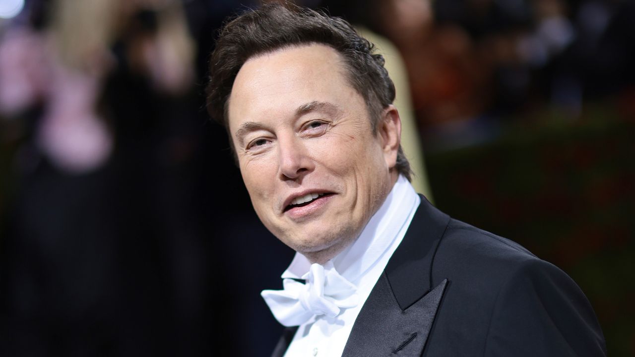 Em publicação, Elon Musk diz ter comprado o Twitter