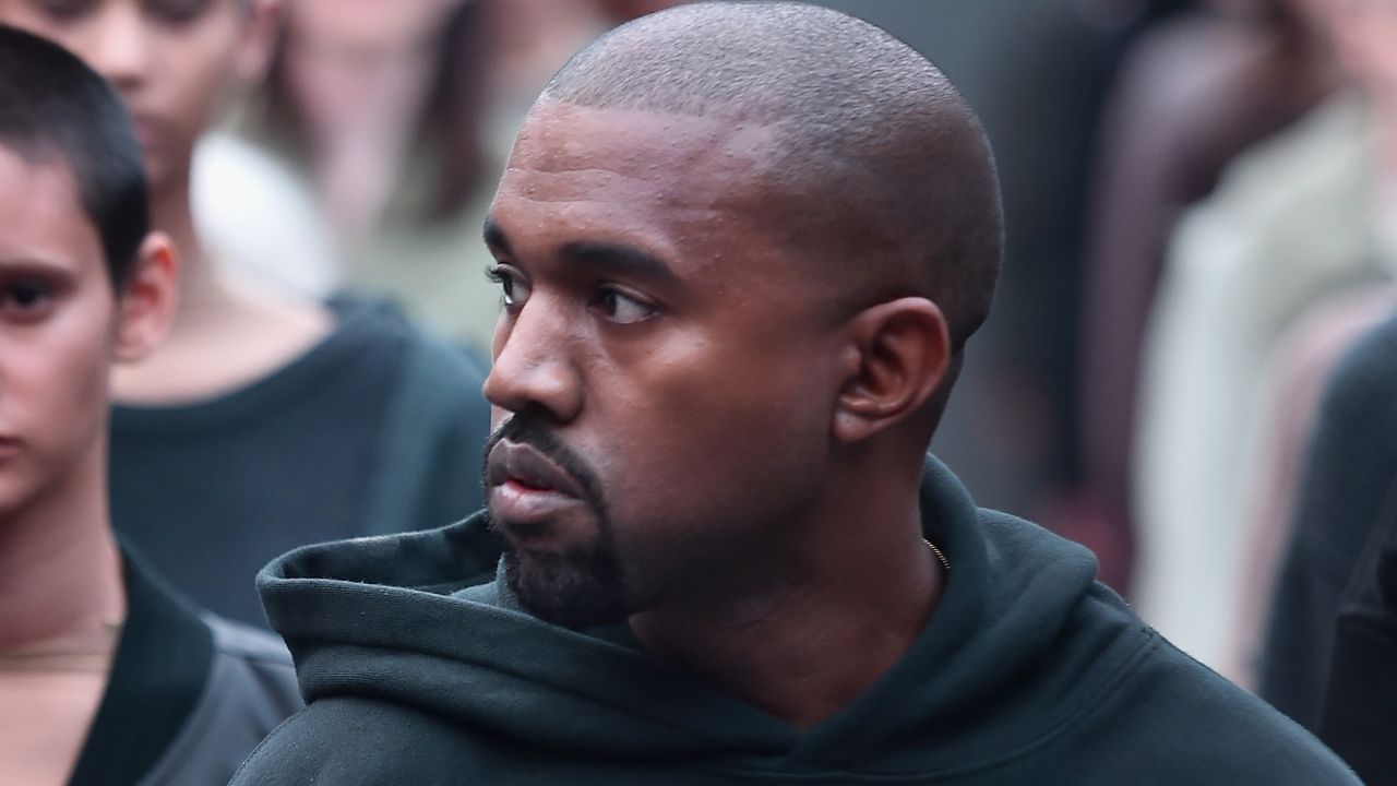Kanye West teria admiração por Hitler, segundo fontes próximas ao artista