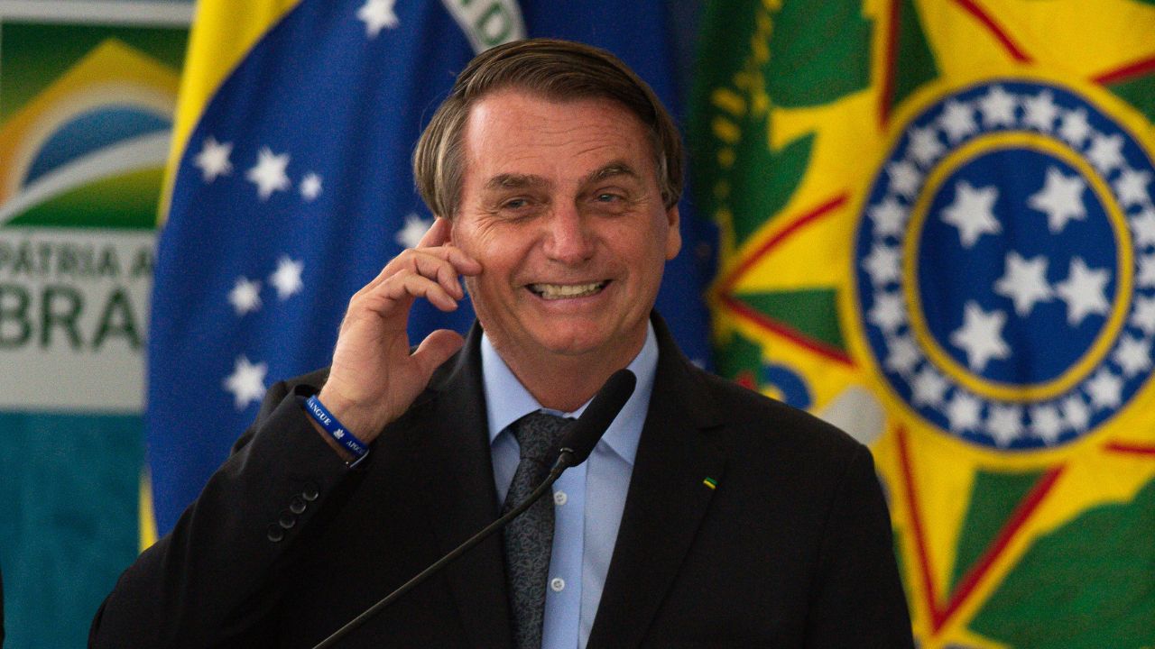 Parlamentar europeu alerta governo italiano sobre possível fuga de Bolsonaro