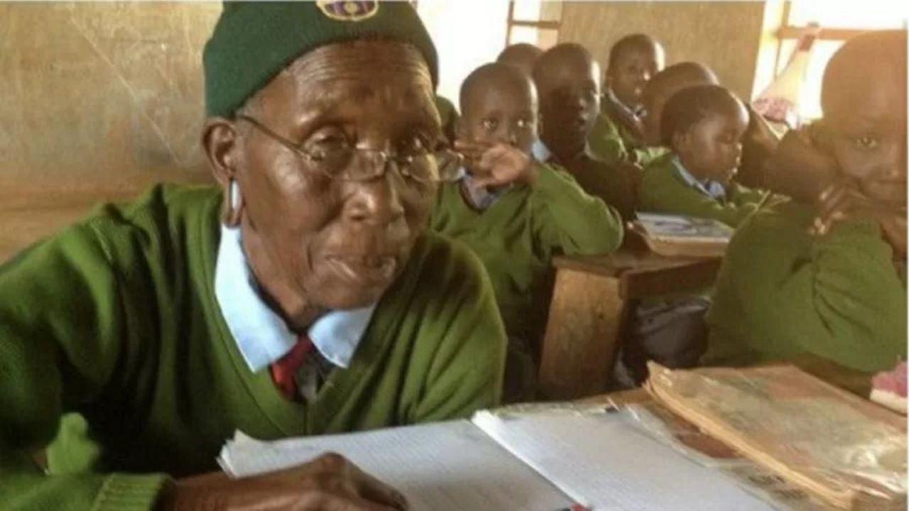 Morre aos 99 anos a mais velha estudante de escola primária