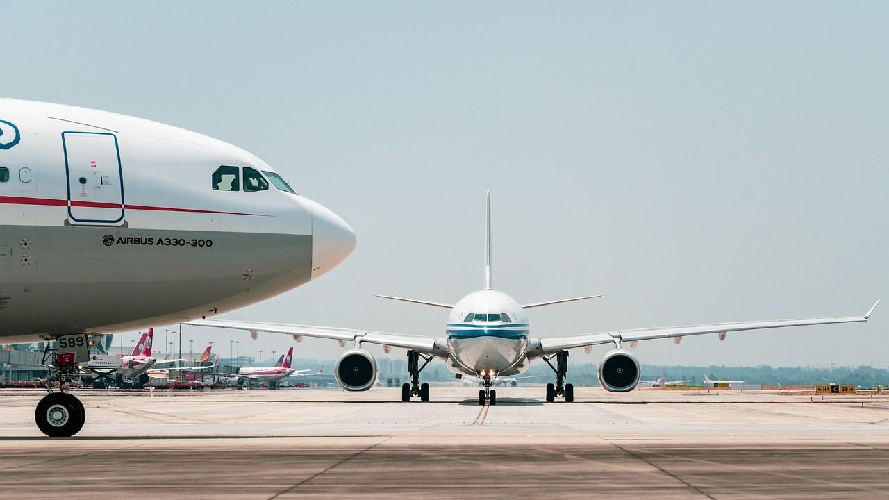 Britânico entra em avião errado e só percebe equívoco minutos antes da decolagem