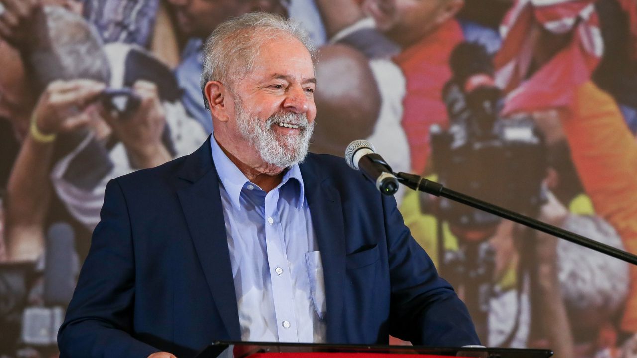 Lula e presidente argentino defendem criação de moeda comum sul-americana