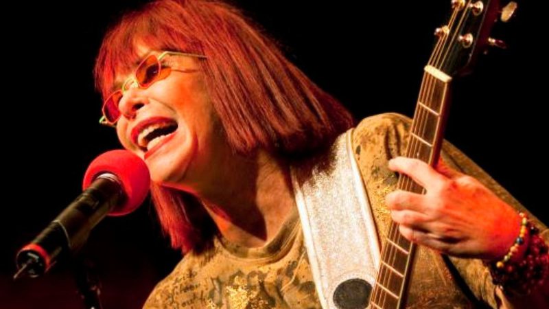 Relembre os melhores tweets já feitos por Rita Lee: ‘A vida é curta, e eu sou grossa’