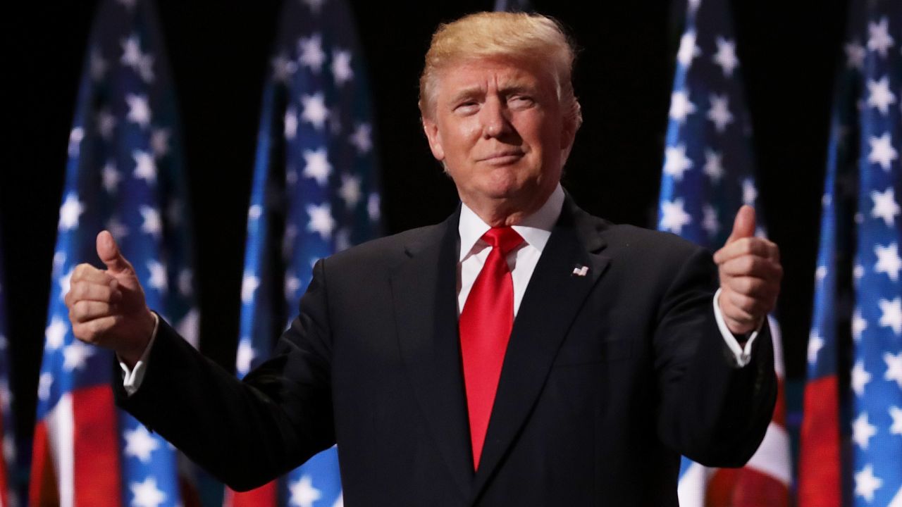 ‘Justice for All’: Donald Trump lança música com presos por ataque ao Capitólio