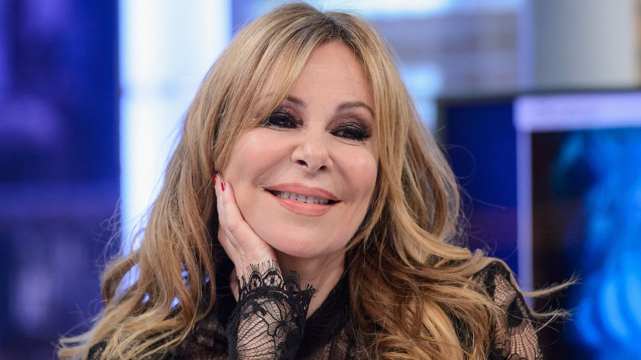 Atriz espanhola revela que criança gerada por barriga de aluguel é filha de seu filho morto
