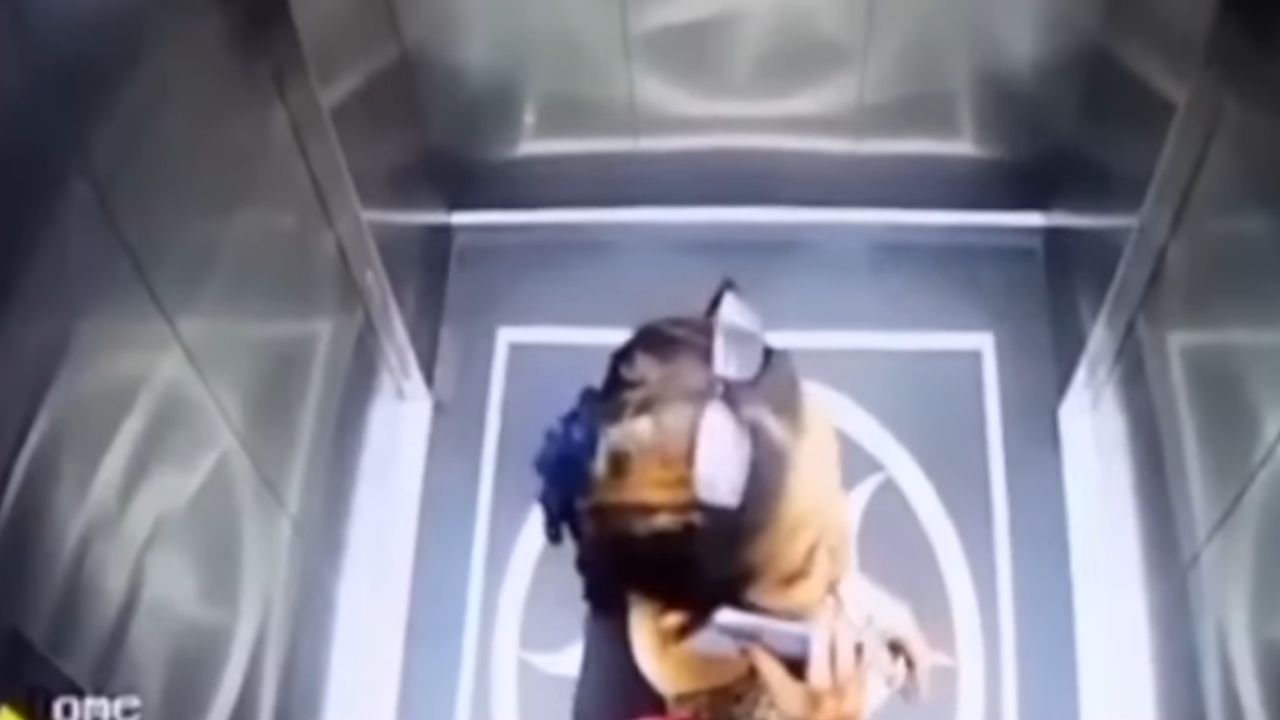 Mulher morta ao cair em poço de elevador é encontrada três dias depois, na Indonésia