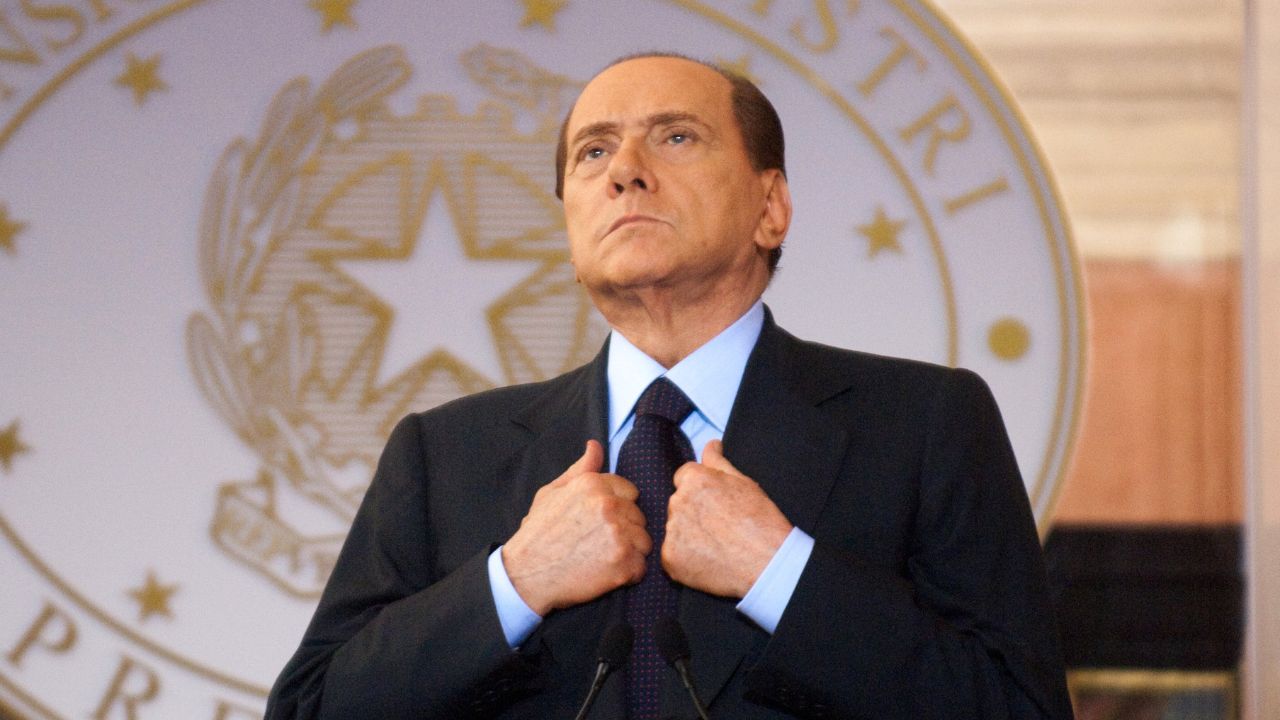 Última companheira de Silvio Berlusconi receberá herança de R$ 528 milhões