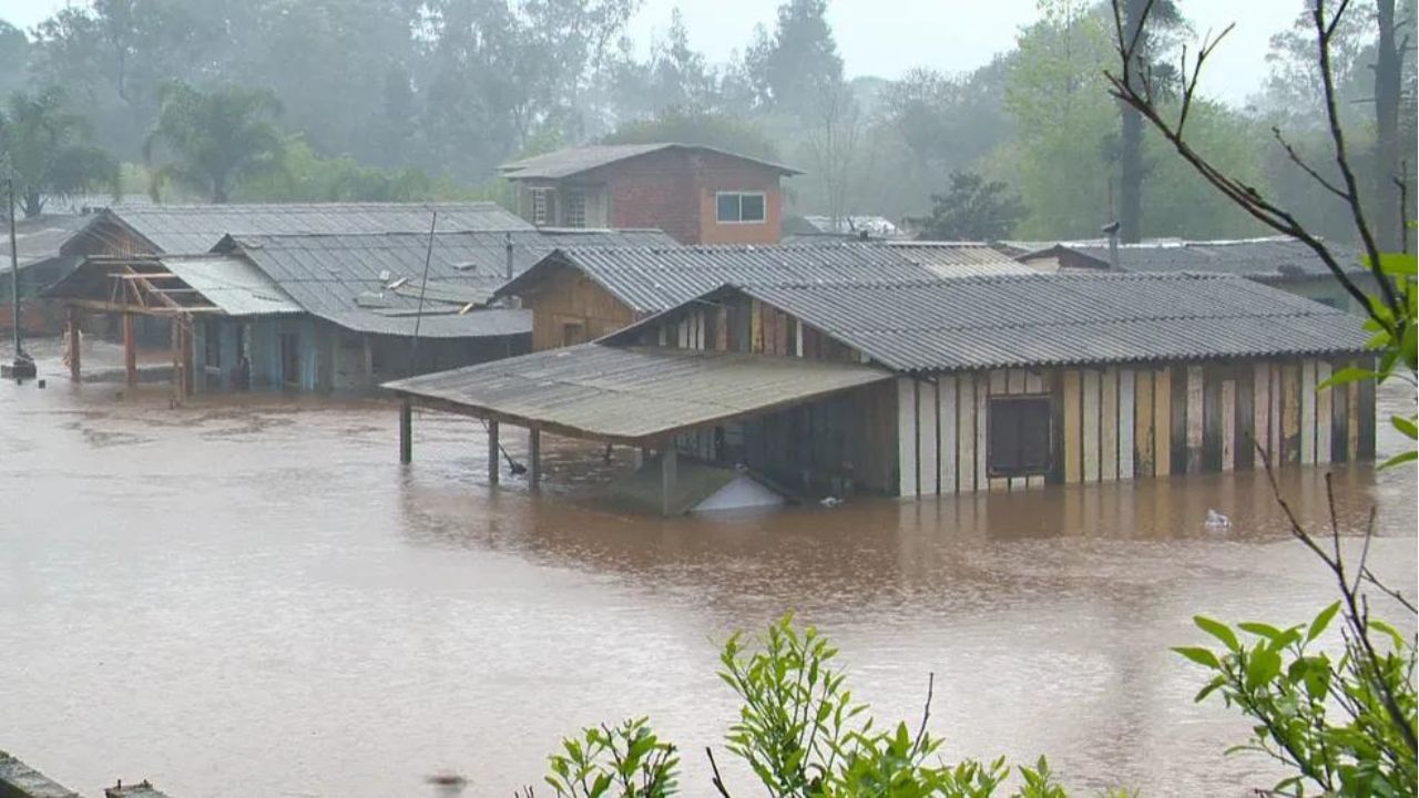 Quatro pessoas morrem durante passagem de ciclone extratropical no Rio Grande do Sul