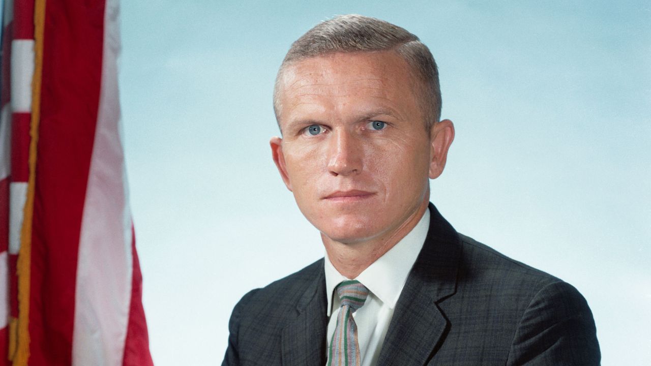 Morre, aos 95 anos, o astronauta que comandou a primeira missão ao redor da Lua