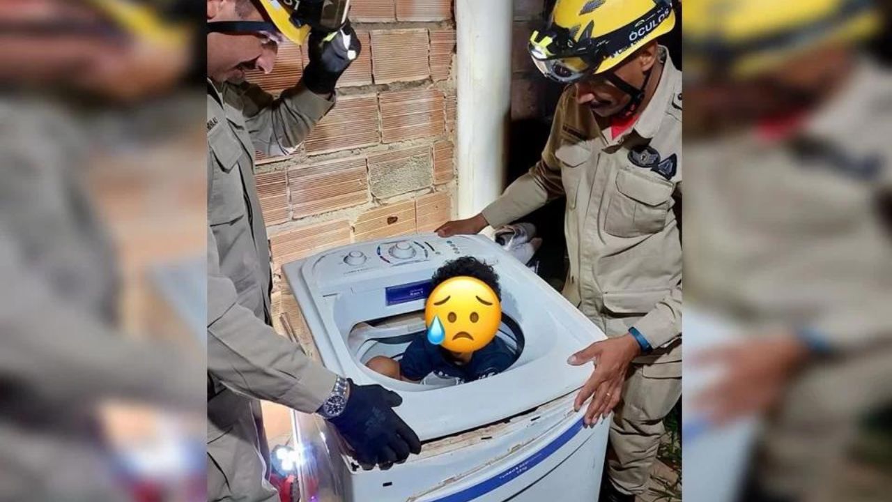 Bombeiros resgatam menino preso em máquina de lavar