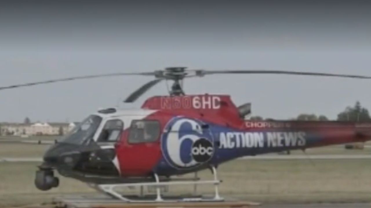Queda de helicóptero de TV provoca morte de piloto e fotógrafo nos EUA