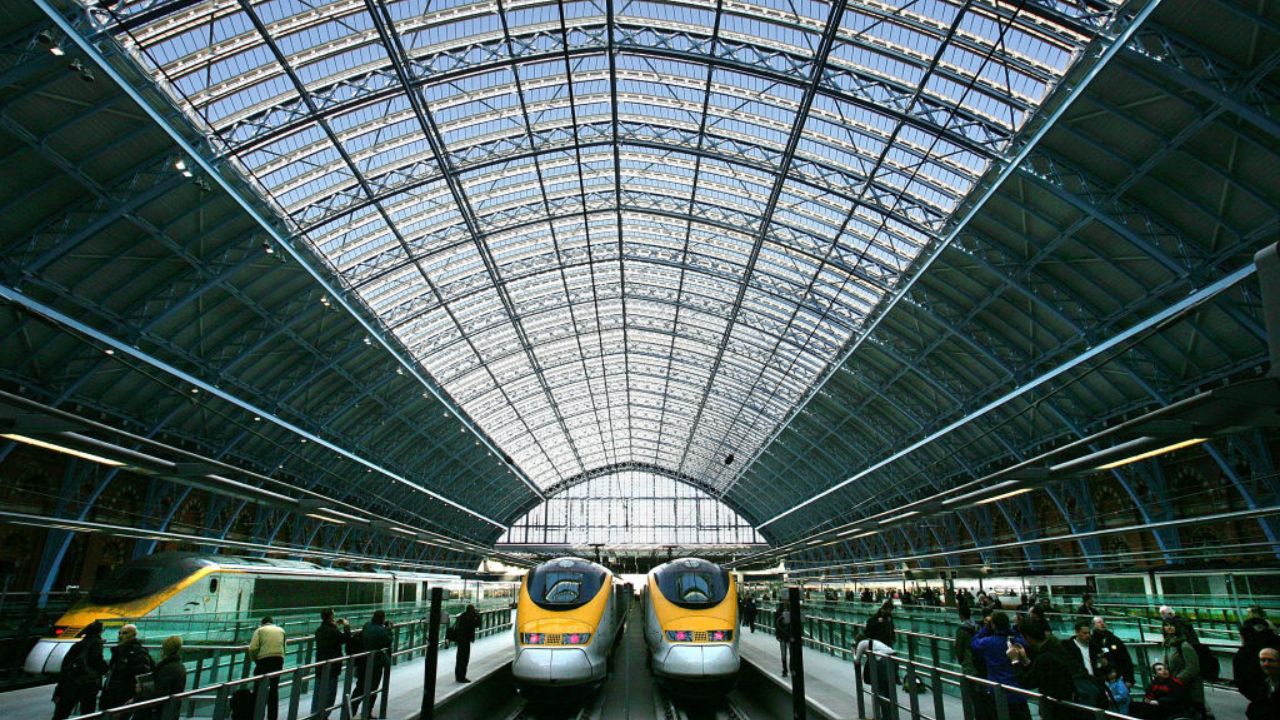 Após inundação, viagens de trem entre Reino Unido e o continente europeu são canceladas