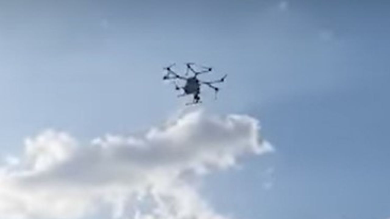 Vídeo: Drone derrama fezes e urina em apoiadores de Lula em Minas Gerais
