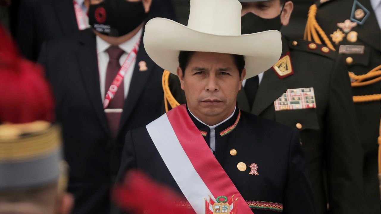 Peru decreta estado de emergência uma semana após destituição de Castillo