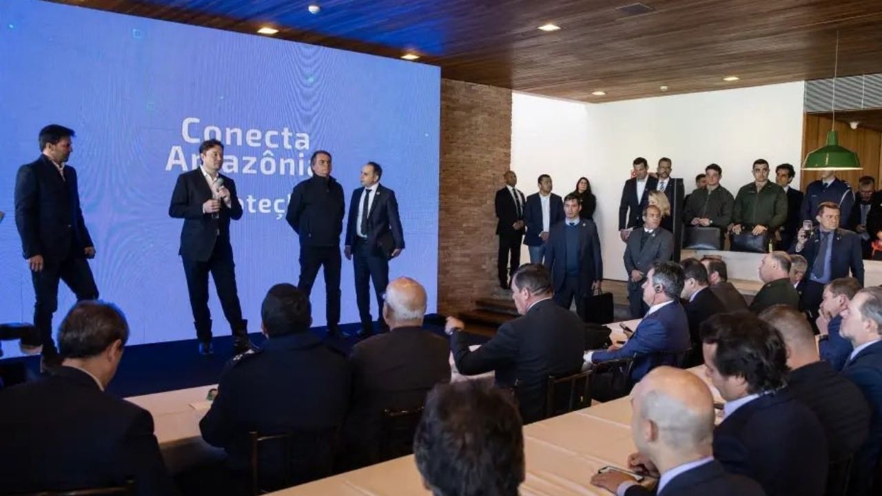 Governo define acordo para monitoramento de Amazônia por empresa de Musk