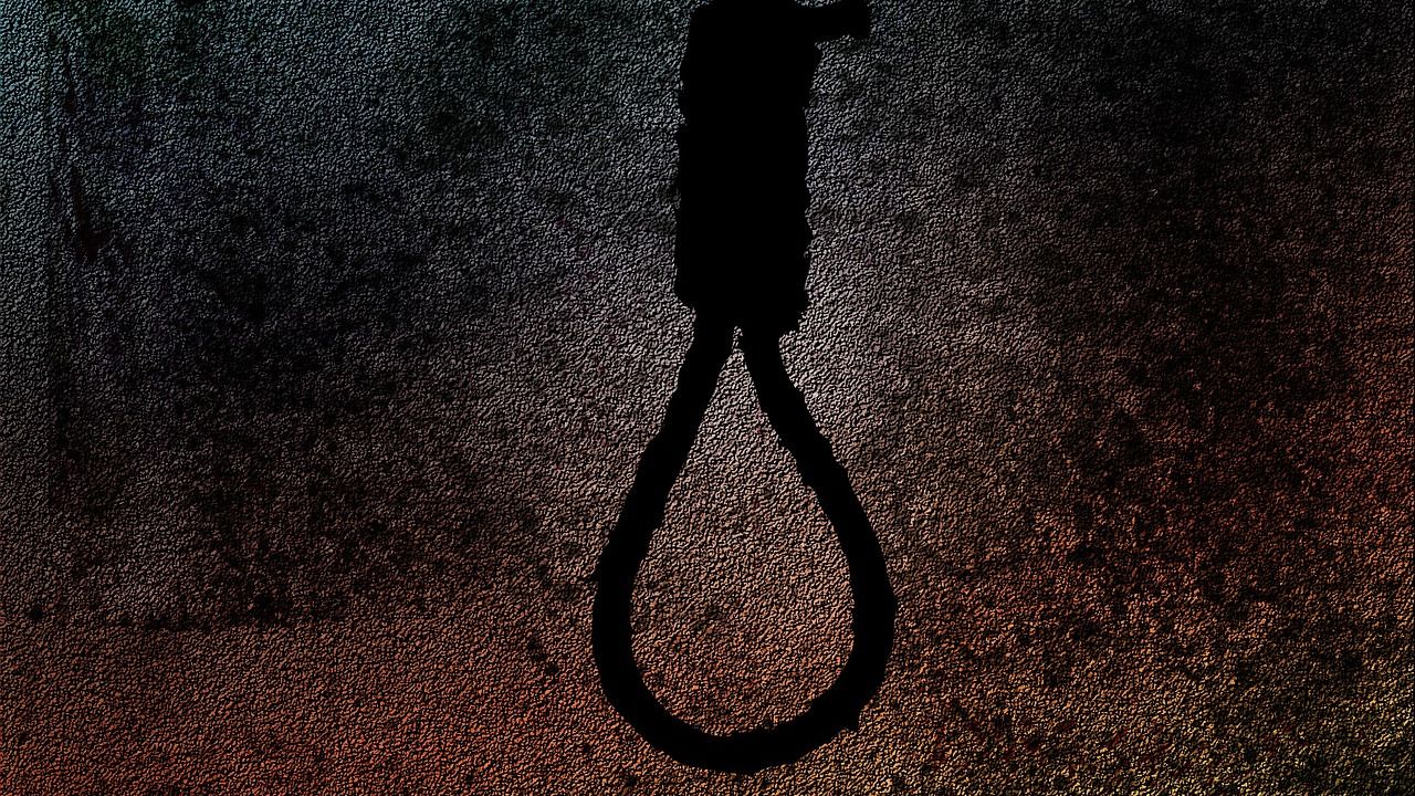Iraniano de 23 anos é executado por supostamente ter matado dois agentes de segurança