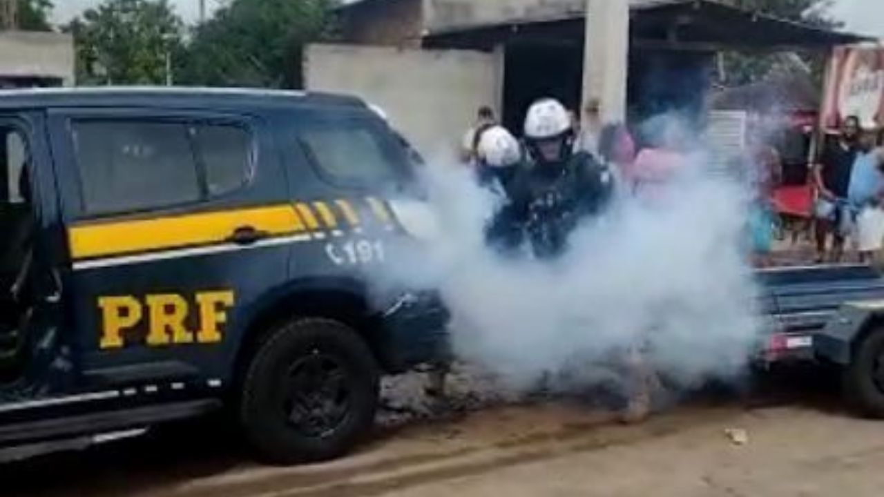 Relatório do IML aponta causas de morte de homem preso em porta-malas de viatura