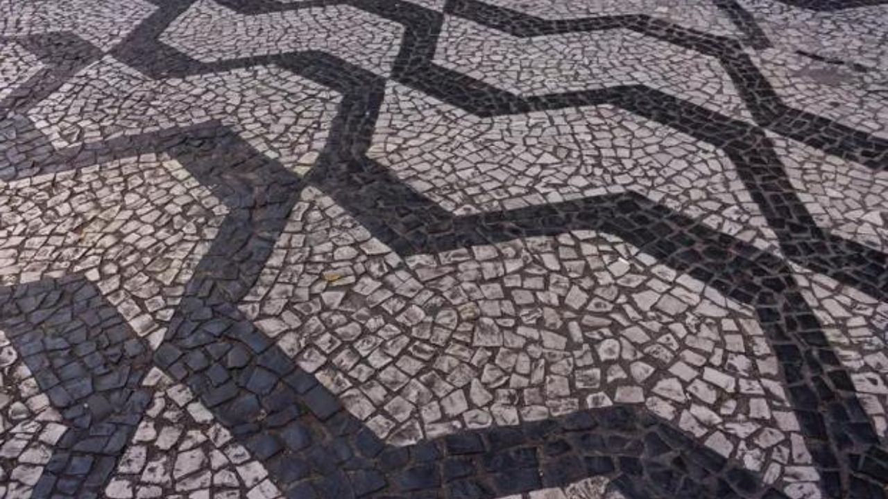 Piso histórico da cidade de São Paulo será trocado por concreto