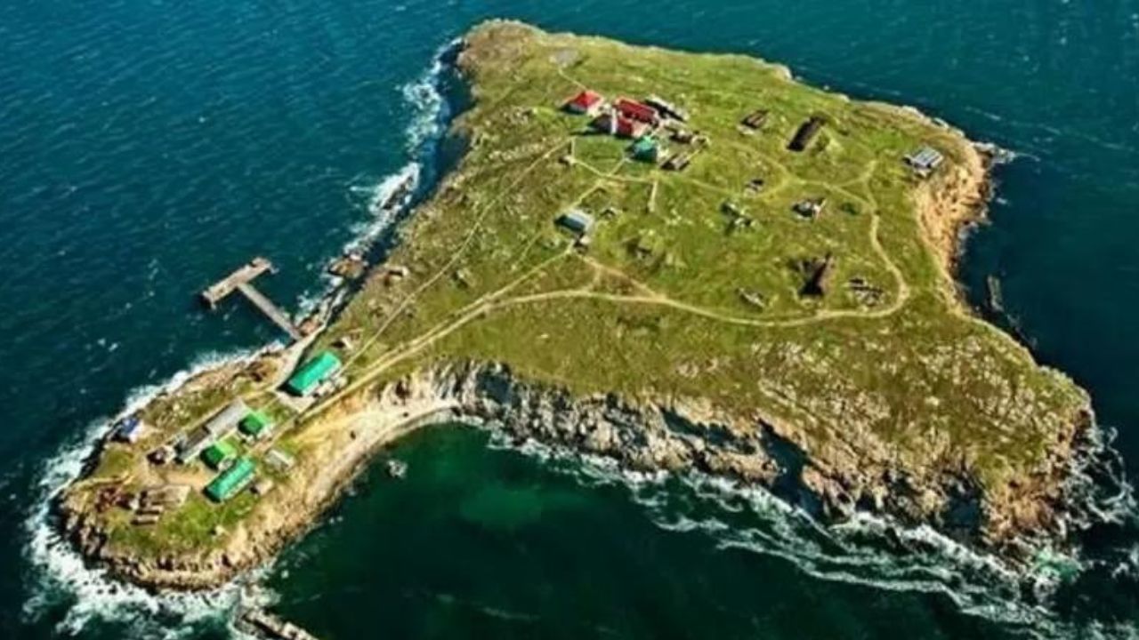 Rússia anuncia retirada de tropas das Ilha das Serpentes, no Mar Negro