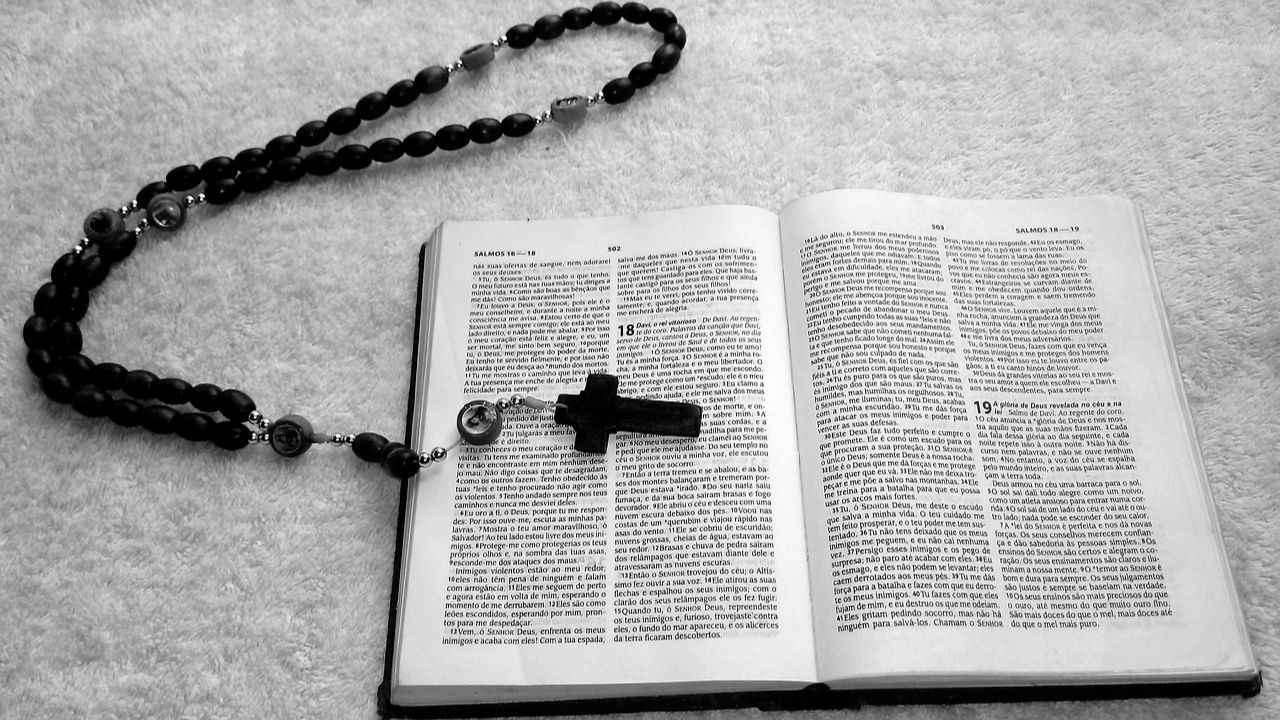 Morte e absolvição dos pecados: na Rússia, guerra contra a Ucrânia ganha tom religioso