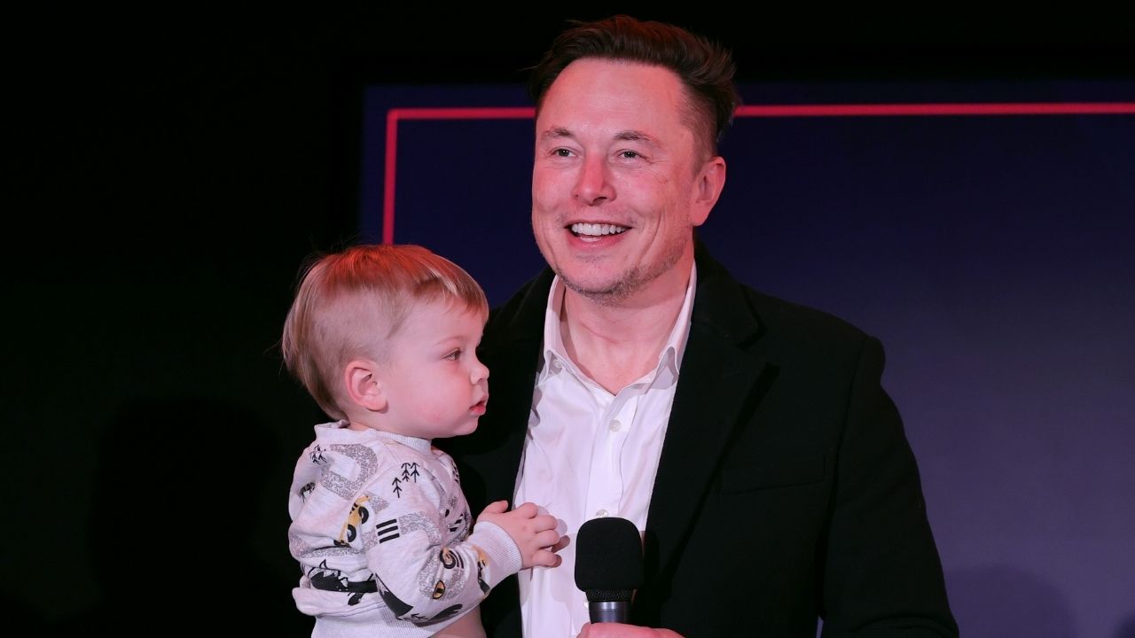 Elon Musk assumiu a paternidade de mais 2 filhos em 2021, diz site