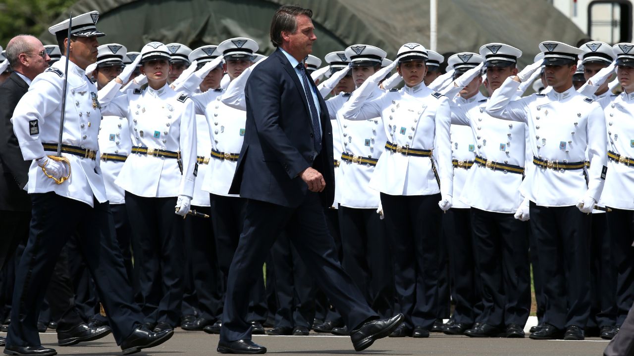 The New York times alerta chances de ataque militar nas eleições brasileiras em 2022