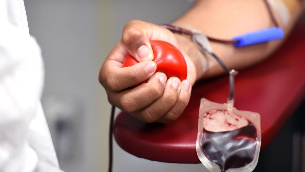 Restrição que impede que homens gays doem sangue chegará ao fim em Israel