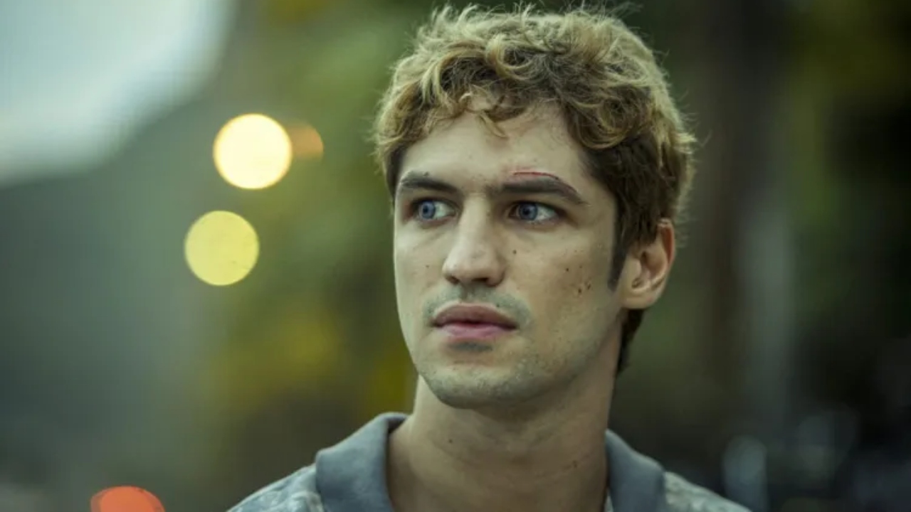 ‘Dom’: Série que narra saga de invasor de apartamentos de luxo terá terceira temporada