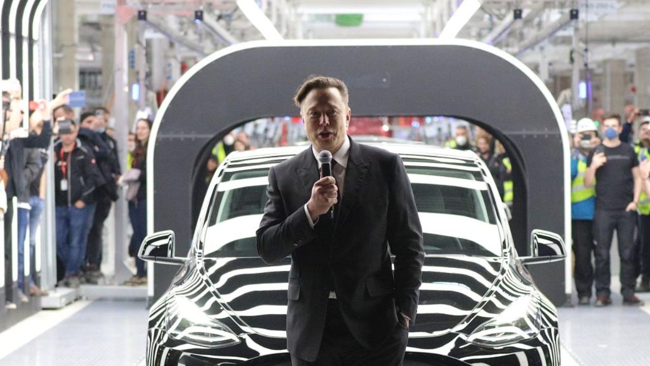 Elon Musk e suas empresas são processados por esquema de pirâmide