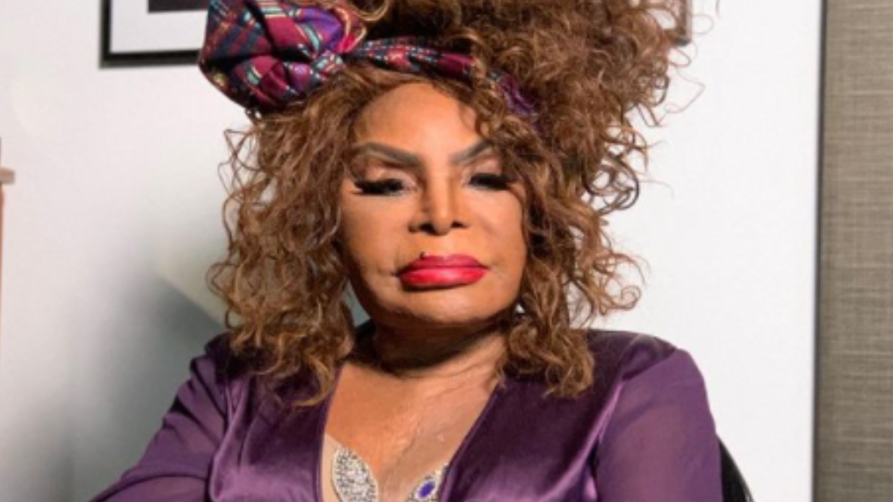 Elza Soares teve infância sofrida: ‘Não tinha nada’