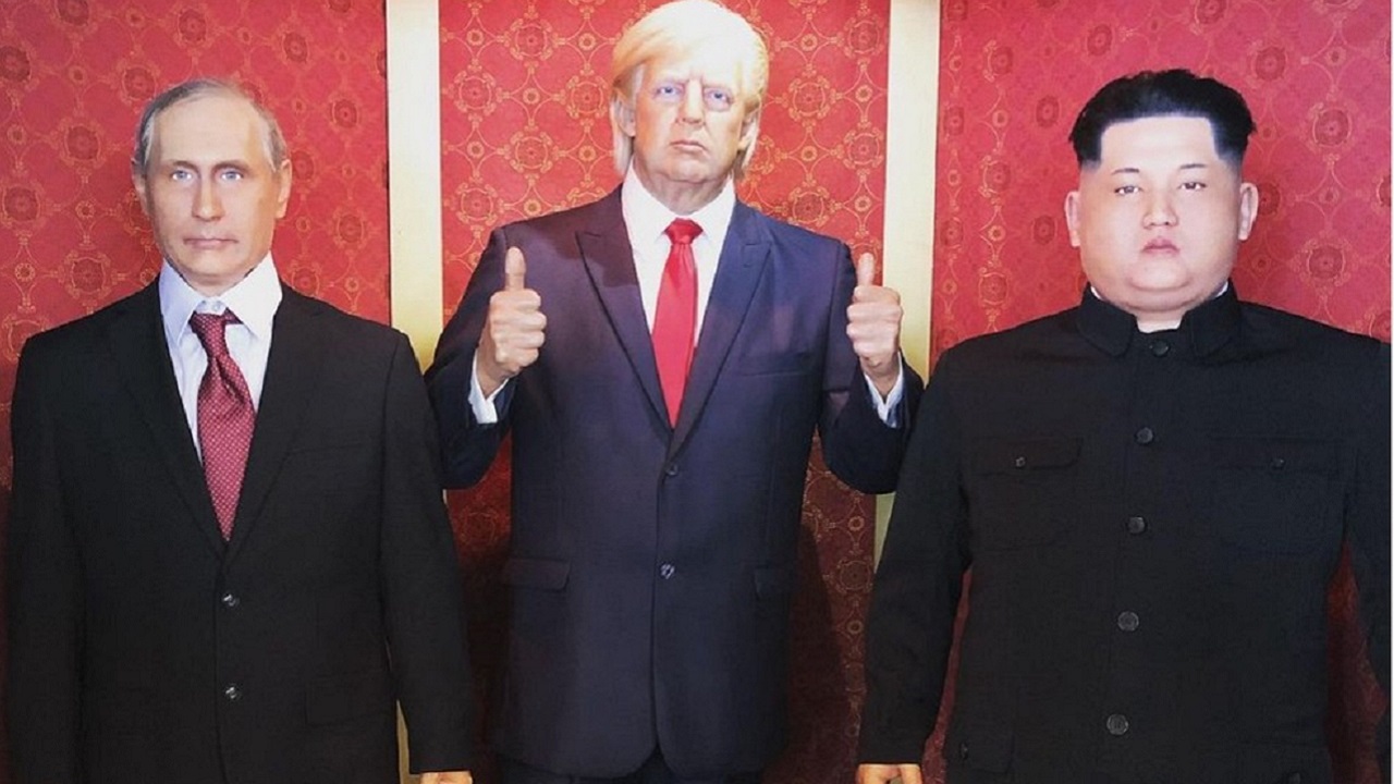 Estátua de Trump é vandalizada em museu de cera de San Antonio