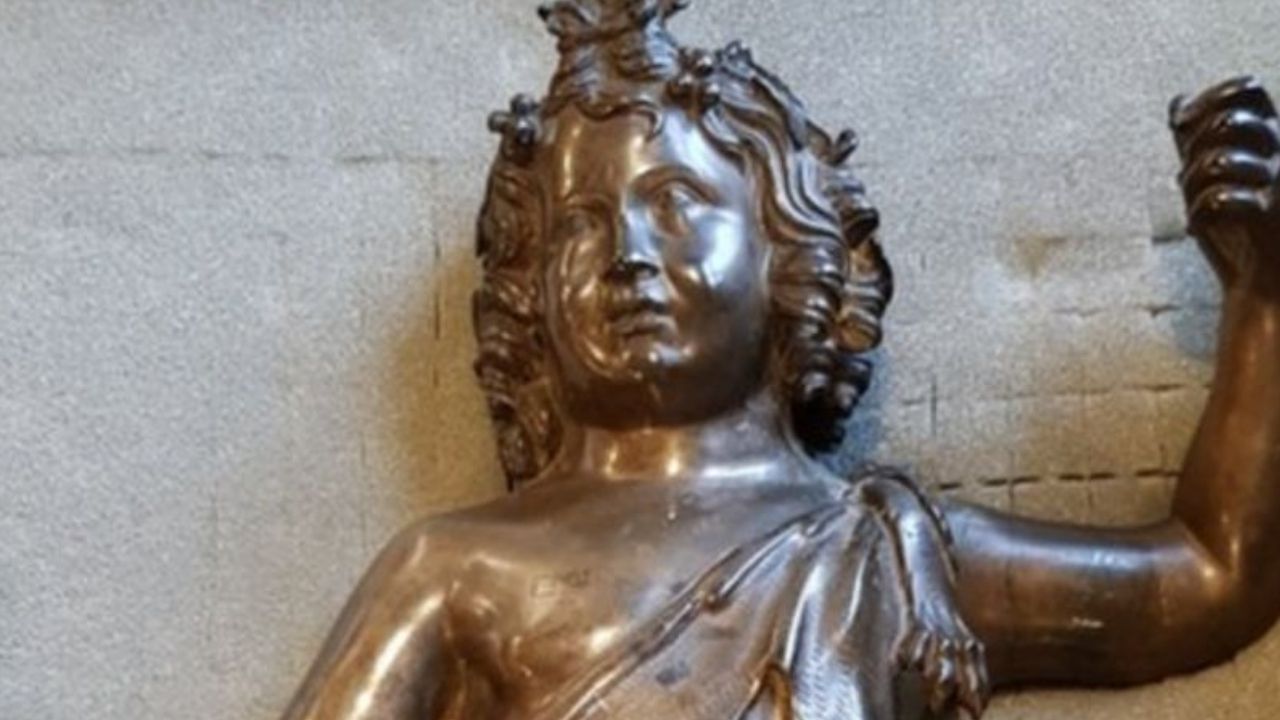 França: Quase 50 anos depois, estátua roubada em museu é devolvida