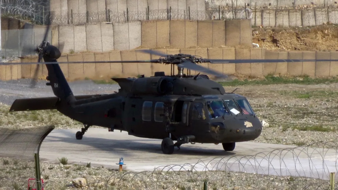 EUA: Colisão de helicópteros militares deixa nove mortos