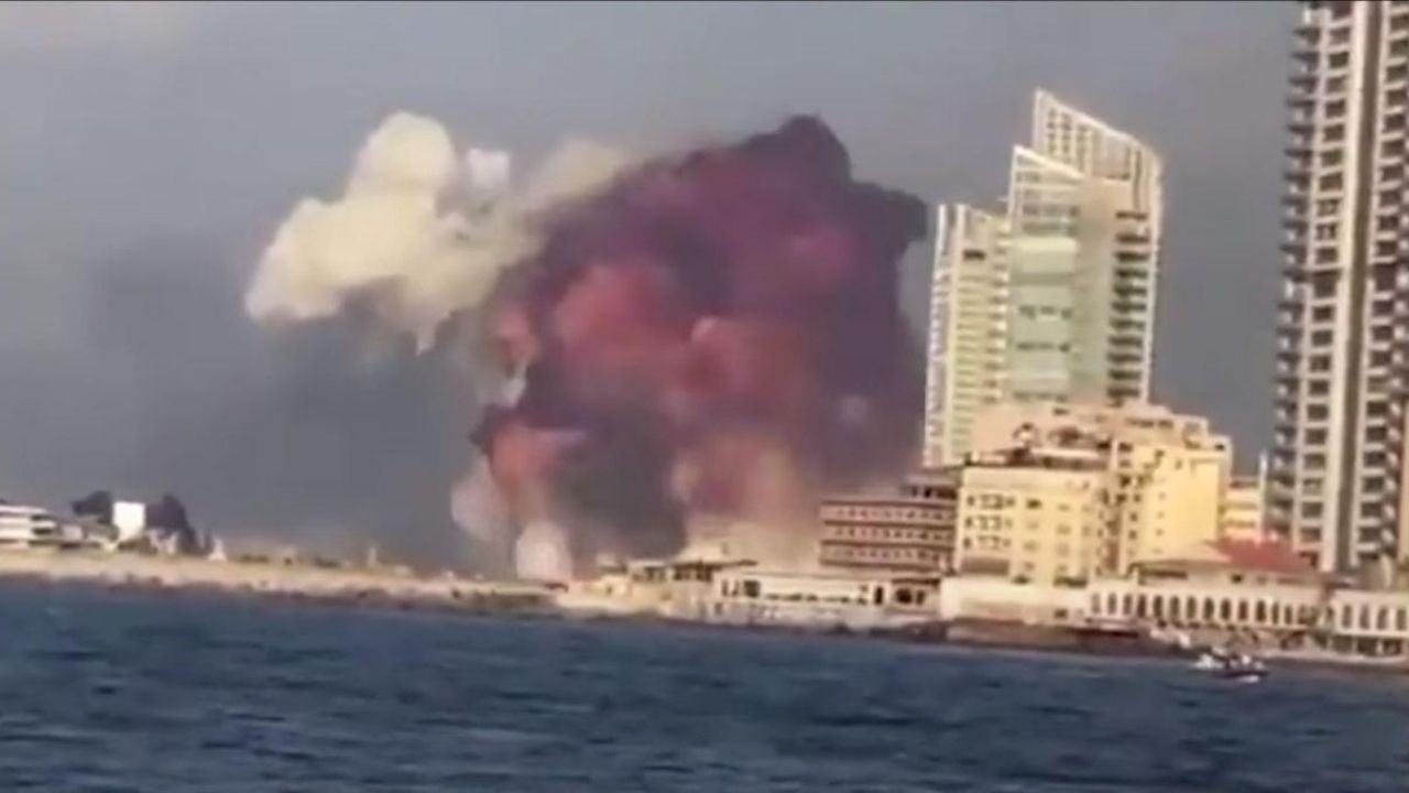 Grande explosão em Beirute, no Líbano, deixa pelo menos 10 mortos