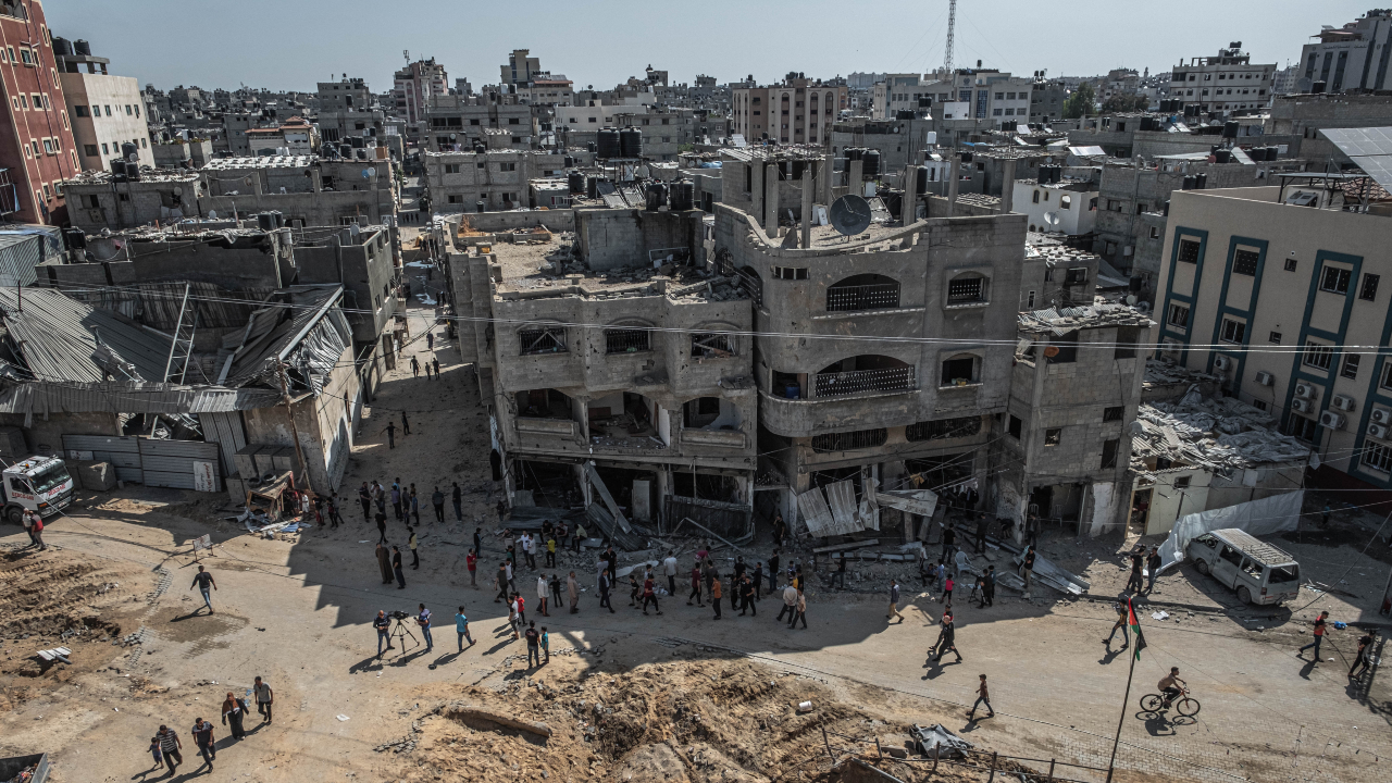 Em resposta a tiros disparados, Israel bombardeia Gaza