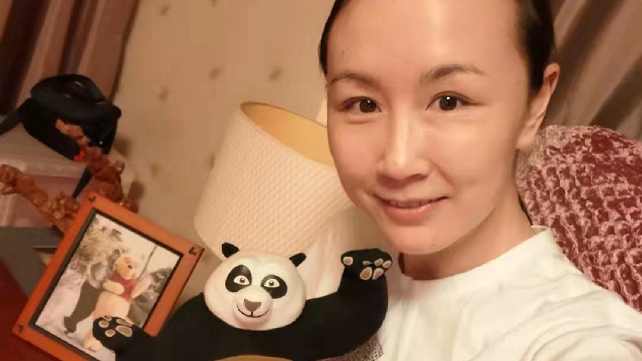 Peng Shuai: Perfil no Twitter posta fotos da tenista, mas mistério permanece